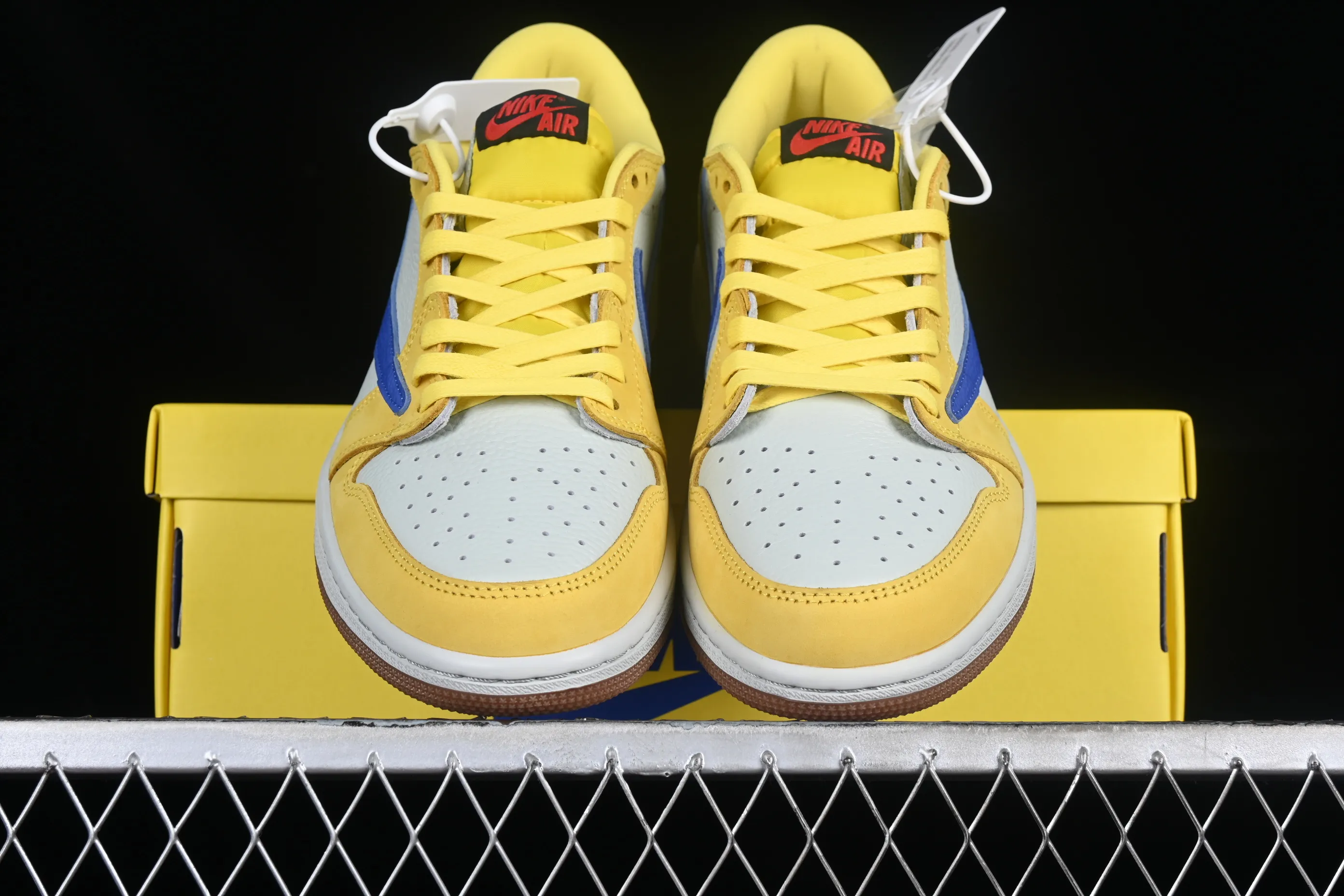 All categories Air Jordan Jordan series basketball shoes Air Jordan 1 Low Travis Scott x Air Jordan 1 Low OG AJ1 Joe 1 undercut low DZ4137-700